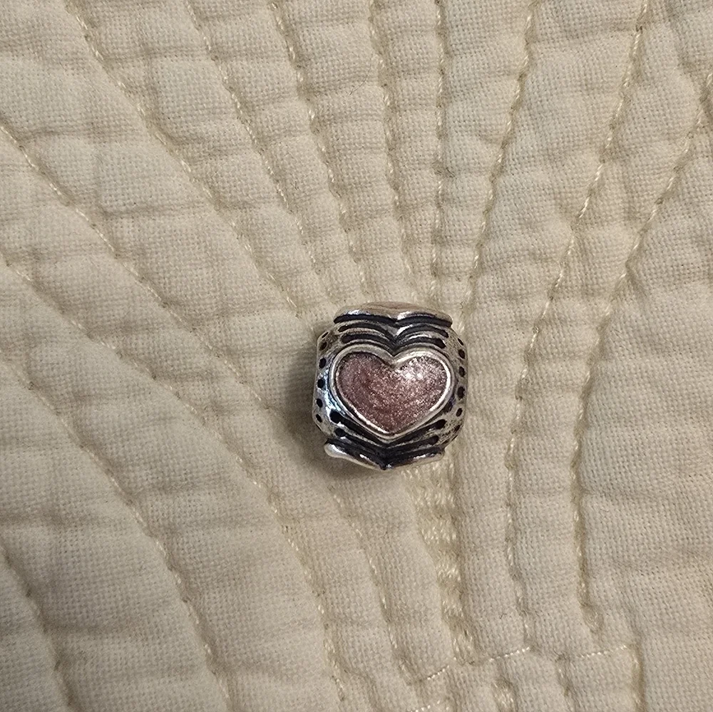 EUC Authentic Pandora Pink Enamel Boudoir Heart Charm, Retired Style